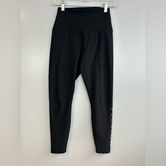 Peleton Black Pixel Logo Leggings Size Small - Picture 1 of 7